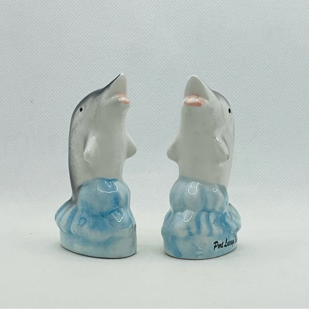 Vintage Dolphin Souvenir Salt‎ and Pepper Shakers Port Lucaya Bahamas Japan